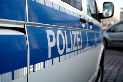 Smartphones mit spezieller Software sollen Polizisten in Baden-Württemberg bei Einsätzen unterstützen.