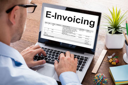 Öffentliche Auftraggeber müssen jetzt bereit sein für den elektronischen Rechnungsempfang.