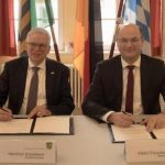 Sachsen und Bayern unterzeichnen Absichtserklärung für eine engere Kooperation im IT-Bereich.