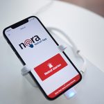 Die Nora-App kann ab sofort in den bekannten App-Stores bezogen werden.